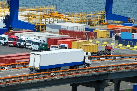 ÜLKEMİZDEN TRANSİT GEÇECEK YA DA ÜLKEMİZE GİRİŞ-ÇIKIŞ YAPACAK ARAÇ VE ŞOFÖRLER HAKKINDA